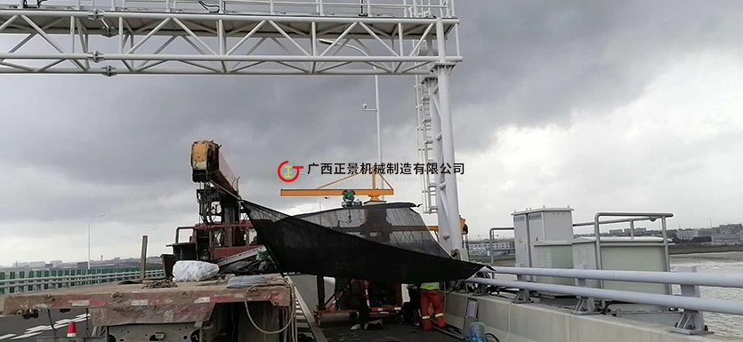 橋梁排水管安裝設備