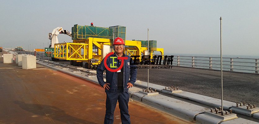 橋梁排水管安裝設備