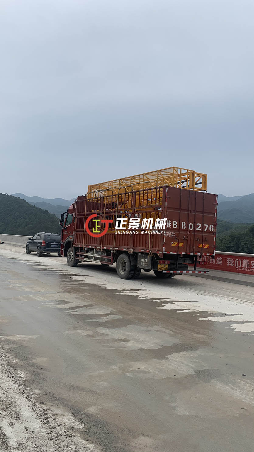 橋梁排水管安裝設備