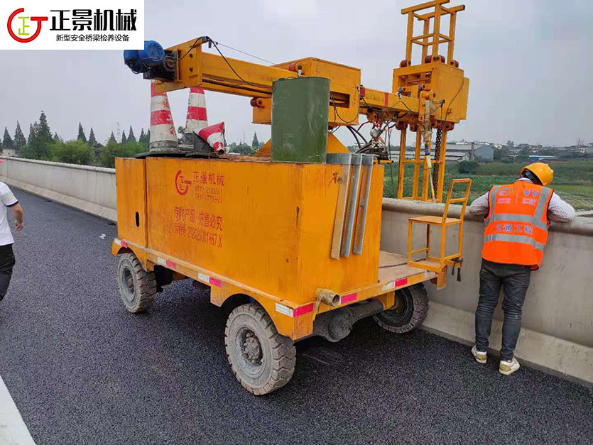 橋梁排水管安裝車