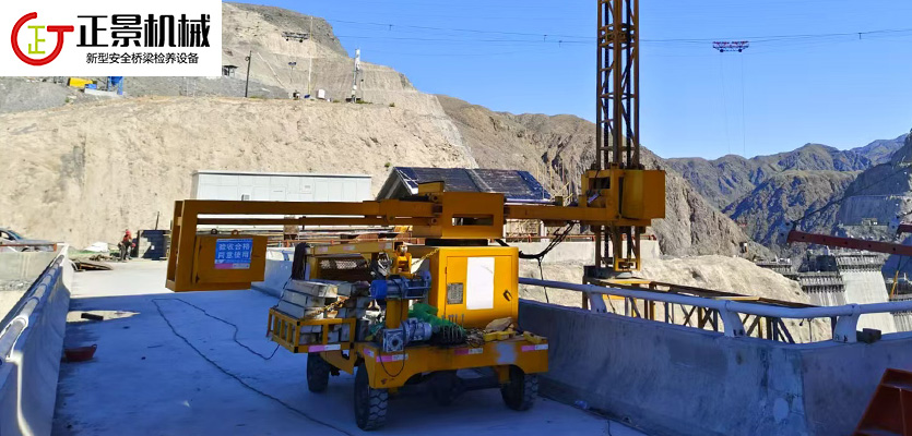 橋梁排水管安裝車